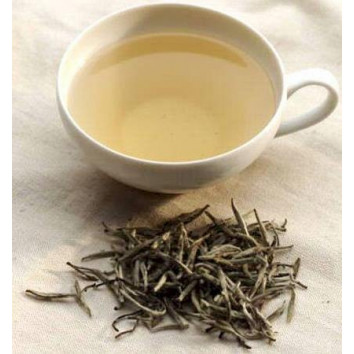 Bere tè bianco migliora la salute